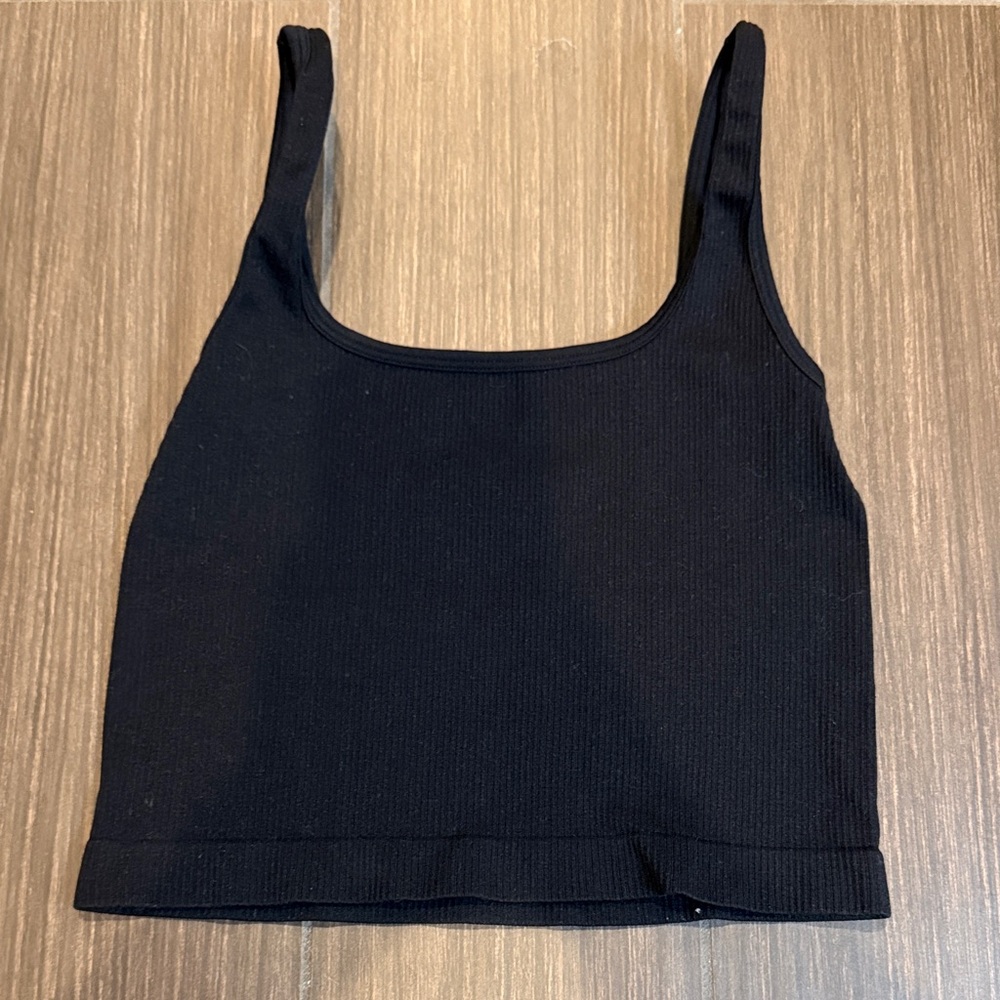 Black Ribbed Crop Top